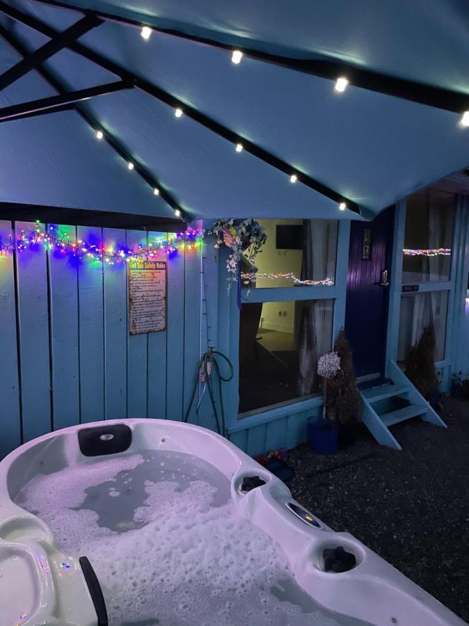 Bankhead Accommodation With Hot Tub Aberdeenshire Gamrie 외부 사진