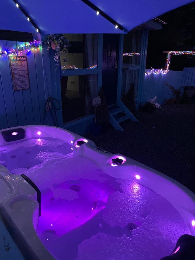 Bankhead Accommodation With Hot Tub Aberdeenshire Gamrie 외부 사진